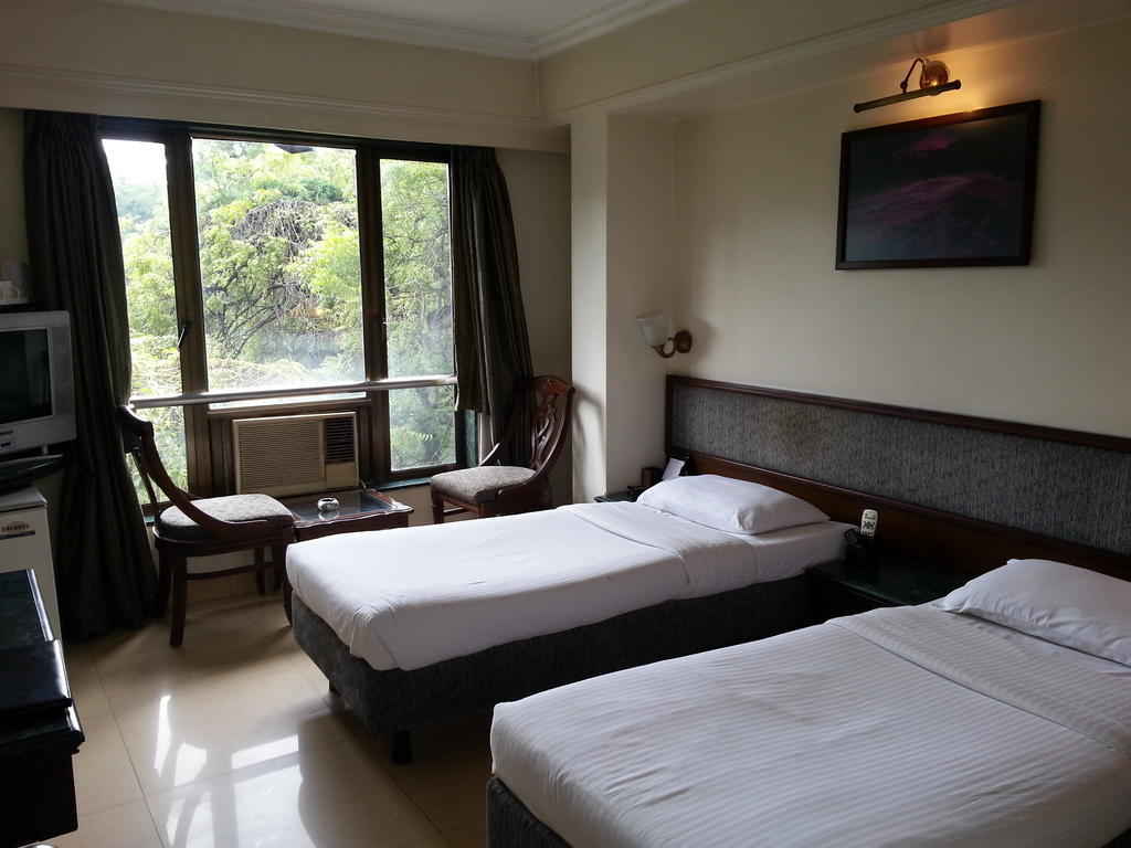 Srimaan Hotel